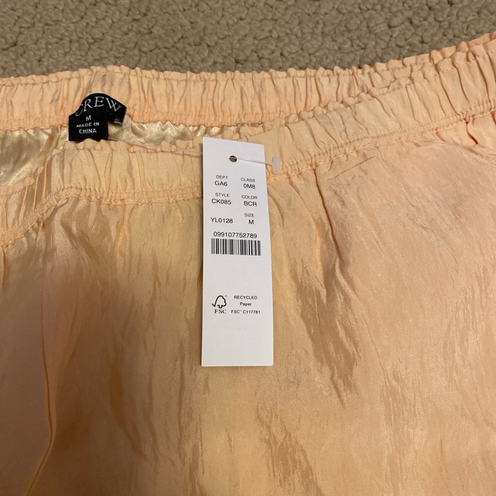J Crew brand lace trim shorts. Elastic waist, very stylish. New with tags - Picture 6 of 6